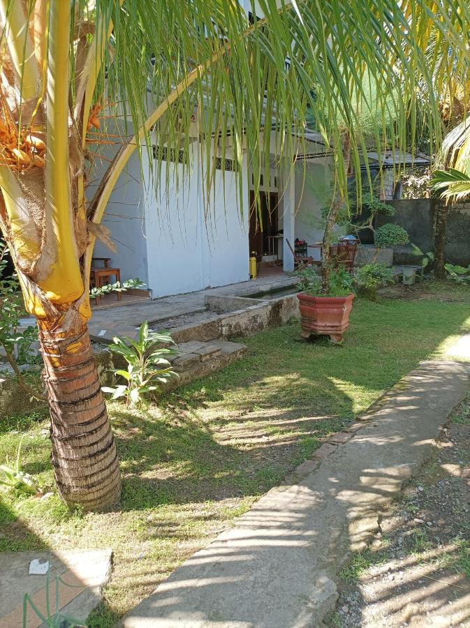 Merendeng Hostel Kuta Kuta  Exteriör bild