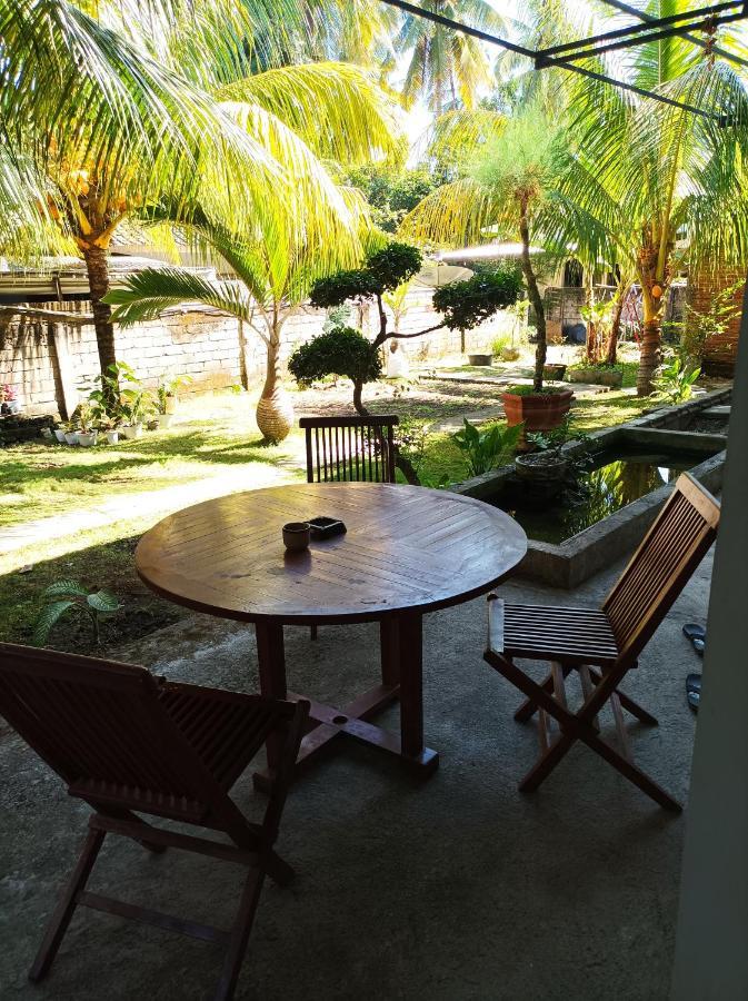 Merendeng Hostel Kuta Kuta  Exteriör bild